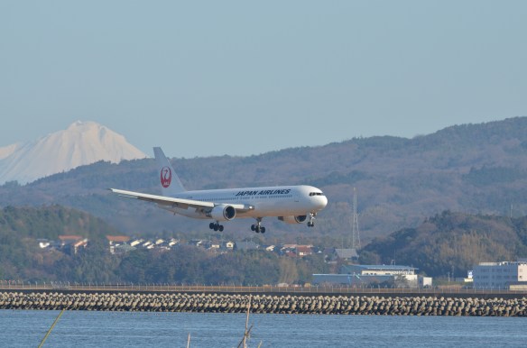 飛行機と大山と宍道湖